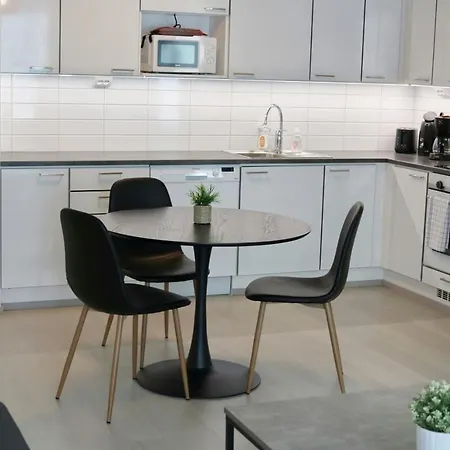 Convenient For 3 In Apartment Helsinki